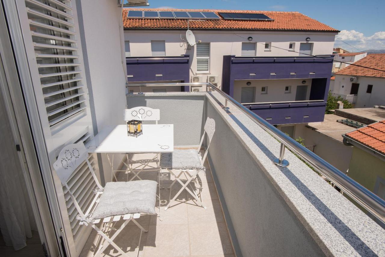 Apartments Lovric Vodice Exterior photo