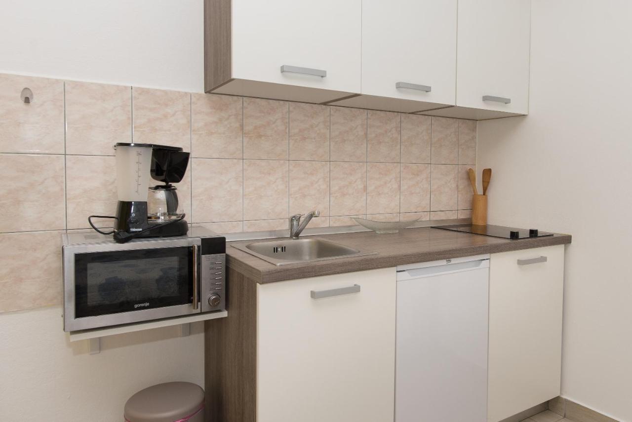 Apartments Lovric Vodice Exterior photo