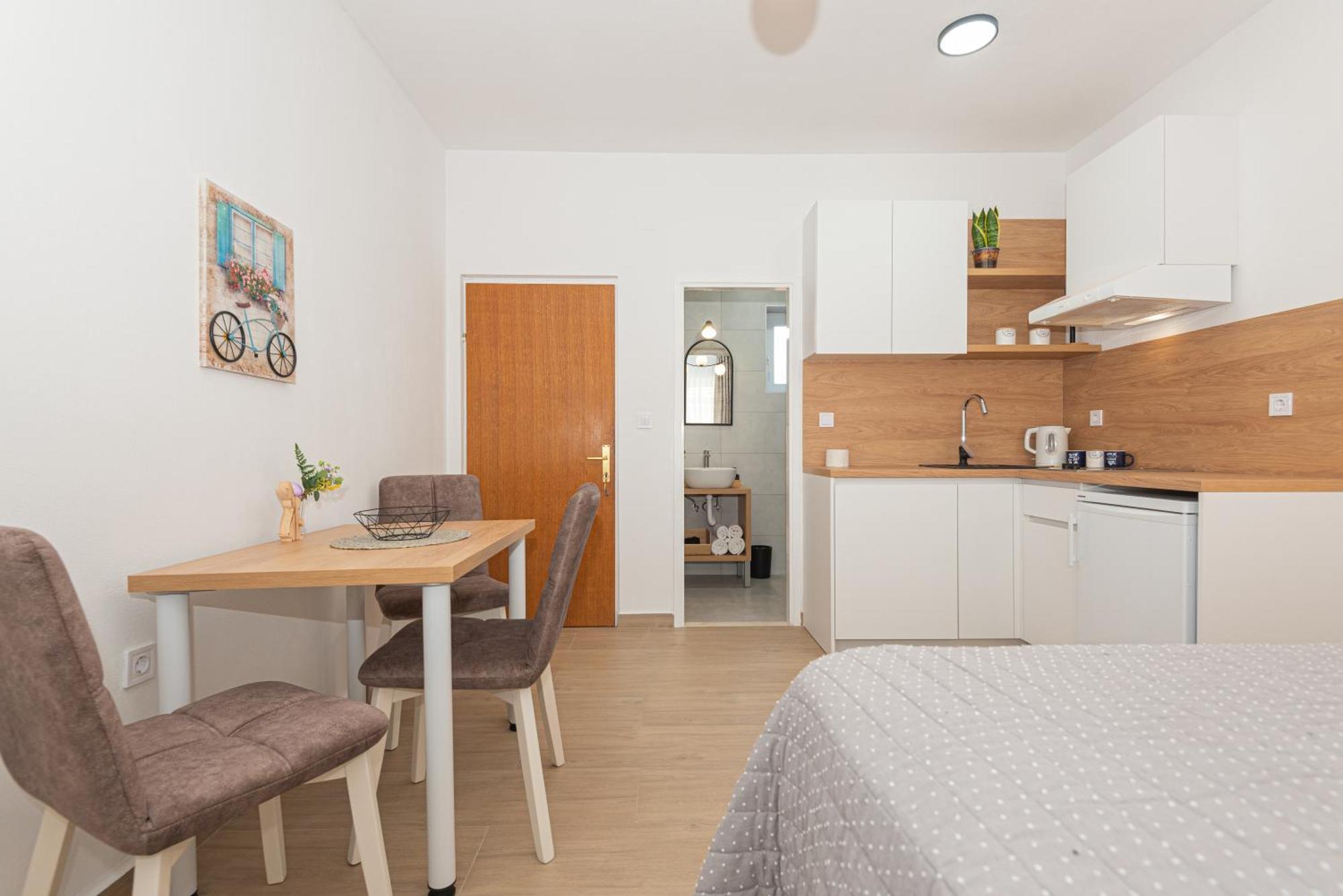 Apartments Lovric Vodice Exterior photo